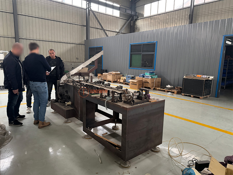 collated screw machine manufacturing workshop